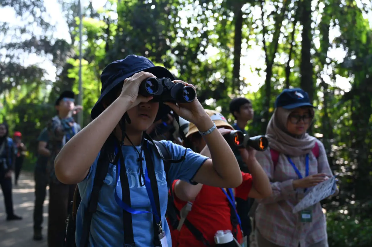 Weekend Birding: Mengamati Burung-Burung di Cibinong